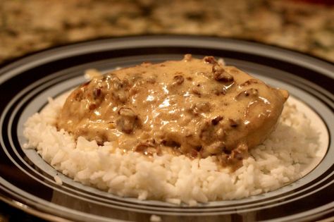 Creamy Toasted Pecan Chicken 12 Tomatoes Toasted Pecan Chicken Skillet, Toasted Pecan Chicken Skillet 12 Tomatoes, Toasted Pecan Chicken Skillet, 3 Ingredient Chicken Recipes, Thyme Pork Chops, 3 Ingredient Chicken, Pecan Chicken, Chicken Skillet, Scrumptious Food