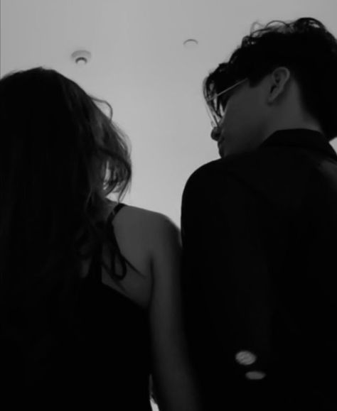 Fotbar Rp Couple, Couple Korea, Black And White Couples, Classy Couple, Couple Selfies, Couples Vibe, Cute Relationship Photos, My Kind Of Love, Ulzzang Couple