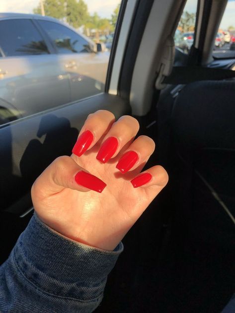 Manicure 2022, Bright Red Nails, Nails Orange, Red Acrylic Nails, Nails Red, Red Nail, Manicure Ideas, Acrylic Nails Coffin Short, Summer Acrylic Nails