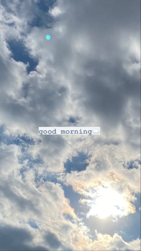 Good Morning Sky Instagram Story, Morning Sky Snapchat Story, Morning Sky Instagram Story, Fake Snaps Morning, Fake Insta Story Morning, Gm Snap, Snapchat Streak, Flower Photoshoot, Iphone Instagram