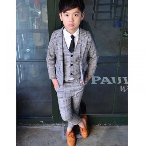 Kids Clothing Girls, Boys Formal Wear, Kids Dress Boys, Plaid Suit Jacket, Dapper Outfit, Imagine World, African Dresses For Kids, Kids Dress Wear