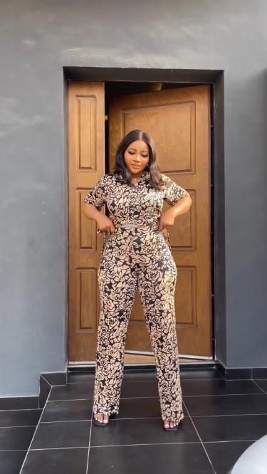 Trouser And Top For Ladies, Classy Jumpsuit Outfits, Two Piece Outfits Pants, Simple Dress Casual, Fashion Work Outfit, Classy Short Dresses, Classy Jumpsuit, 2piece Outfits, Chic Dress Classy