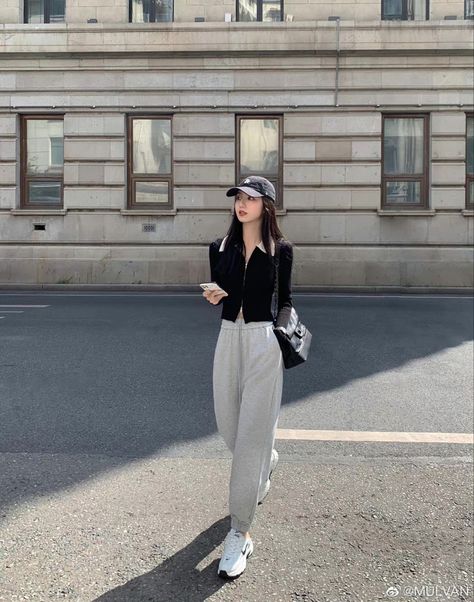 Outfit Korean Style, Clothes Korean Style, Korean Casual Outfits, Everyday Fashion Outfits, Casual Day Outfits, Korean Girl Fashion, Easy Trendy Outfits, Ulzzang Fashion, 인물 사진