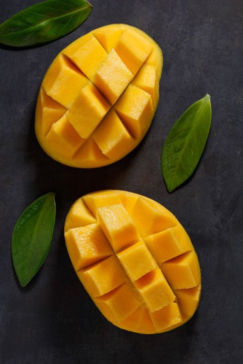 Food Photography Fruit, Ripe Mango, Mango Margarita, High Carb Foods, Fruits Photos, Mango Fruit, Fruit Wallpaper, Fruit Photography, Mango Salsa