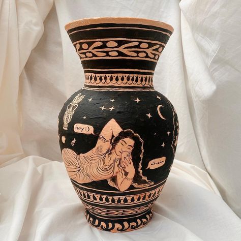 Ceramic Greek Vase, Greek Inspired Pottery, Greek Vase Design, Ancient Pottery Greece, Ancient Ceramics Pottery, Greek Pottery Art, Greek Vase Art, Grecian Pottery, Vase Sgraffito