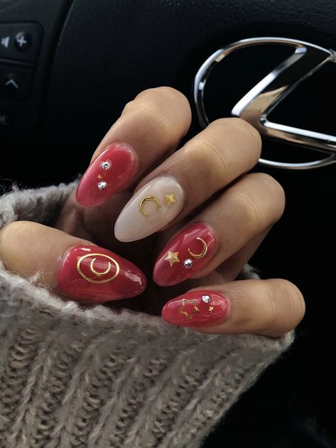 Sailor Mars Nail Art, Sailor Venus Nails, Sailor Mars Nails, Trash Nails, Sailor Moon Nails, J Nails, Moon Nails, Nail Style, Sailor Venus