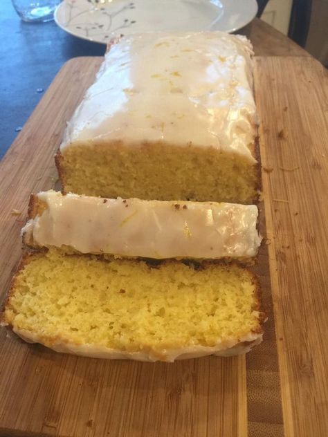 Weight Watchers Lemon Cake, Lemon Loaf Recipe, Starbucks Lemon Loaf, Starbucks Lemon, Fruity Snacks, Lemon Loaf Cake, Lemon Cake Mixes, Lemon Cake Recipe, Points Recipes