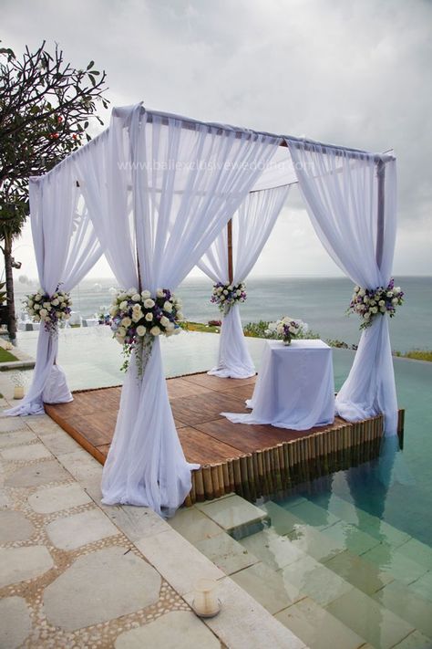 Pergola Decorating Ideas Wedding, Pergola Wedding Decor, Pergola Wedding Decorations, Pergola Wedding, Pool Wedding Decorations, Wedding Pergola, Gazebo Wedding, Wedding Backdrop Decorations, Wedding Beach Ceremony