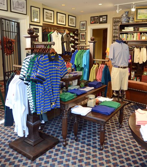 Golf Pro Shop, Best Golf Clubs, Tennis Shop, Shop House Ideas, Golf Shop, Golf Skirts, Coral Gables, Mahogany Wood, Retail Design