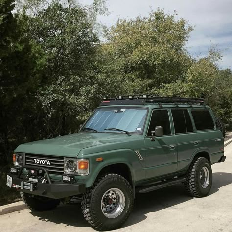 Toyota Land Cruiser 60 Series, Vintage 4runner, 60 Series Landcruiser, Land Cruiser 60 Series, Toyota Land Cruiser 80 Series, Pajero Off Road, Land Cruiser Fj80, Green Truck, Land Cruiser 80