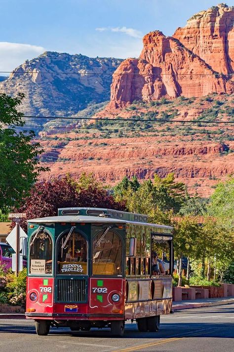 14 Absolute Best Things to Do in Sedona, Arizona (+Map & Tips) Sedona Arizona Travel, Things To Do In Sedona, Belize Flag, Sedona Travel, Slide Rock State Park, Visit Sedona, Arizona Map, Arizona Adventure, Arizona Vacation