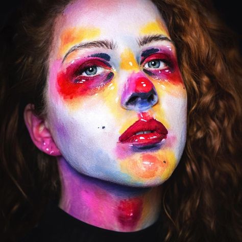 JuDidCreative’s Instagram photo: “Watercolors 🎨 Inspired by the artist: @roxartss #roxartss #judidcreative #schmink #bodypaint #makeup #paint #watercolor #photography…” Watercolor Makeup Painting, Paint Makeup Art, Watercolor Makeup Looks, Oil Painting Makeup, Smeared Makeup, Full Face Paint, Makeup Watercolor, Watercolor Makeup, Unconventional Makeup