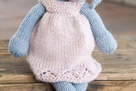 Knitting Dolls Free Patterns, Rabbit Knitting Pattern, Knitted Dolls Free, Knitted Bunnies, Teddy Bear Knitting Pattern, Bunny Knitting Pattern, Knitted Bunny, Knitted Doll Patterns, Knitted Toys Free Patterns