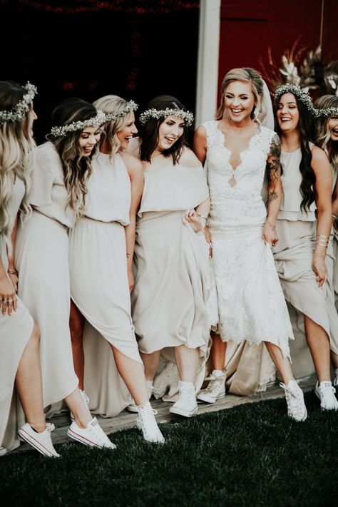 Navy Bridal Parties, Bridal Party Shoes, Converse Wedding Shoes, Bridal Sneakers, Bridal Party Attire, Wedding Converse, Wedding Sneakers, Black Bridal, Bridal Party Photos