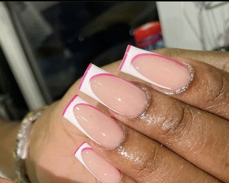 White French Tips With Pink Line, Double Line French Tip Nails, Pink And White Nails French, Pink And White Nail Art, Pink And White French Tip, Nail Art French, White French Tip, White Nail Art, Tip Nails