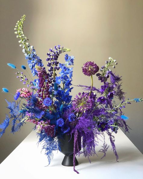 Red Blue Purple Flower Arrangements, Starry Night Wedding Flowers, Purple And Blue Flower Arrangements, Blue Floral Arrangements, Wild Floral Arrangements, Blue Flowers Wedding, Purple Flower Arrangements, Blue Flower Arrangements, Floral Design Classes