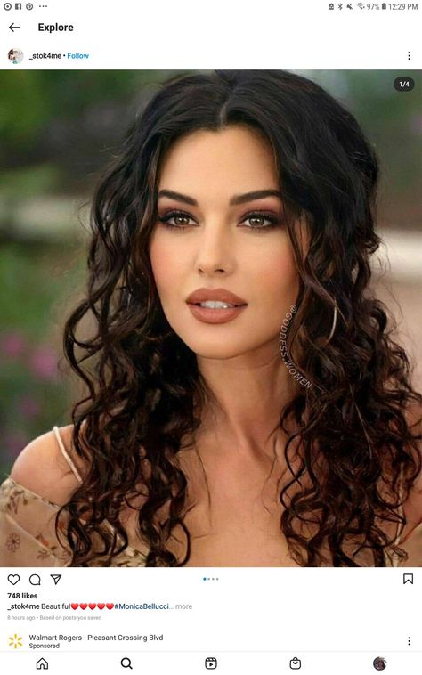 Goddess Women, Womans Face, Monica Bellucci, Long Curly Hair, Long Curly, Beautiful Makeup, Beauty Face, Woman Face, Beautiful Hair