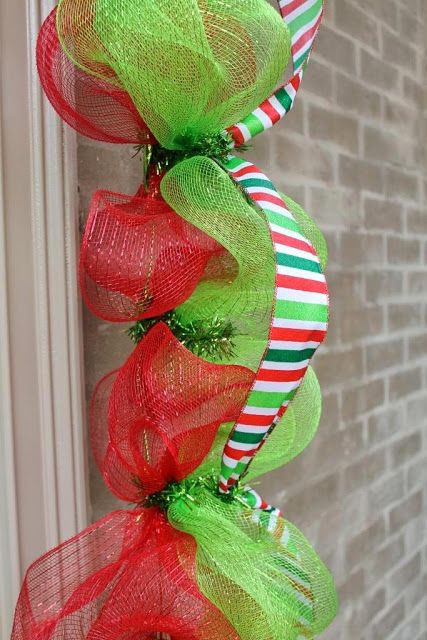 Deco mesh garlands are easy to make and can be adapted    to  any occasion or colors that you want.  They are also    inexpensive and g... Mesh Garland, Deco Mesh Garland, Theme Carnaval, Diy Christmas Garland, Mesh Wreath Tutorial, Grinch Christmas Decorations, Christmas Wreaths Diy Easy, Mesh Wreath Diy, Deco Mesh Christmas Wreaths