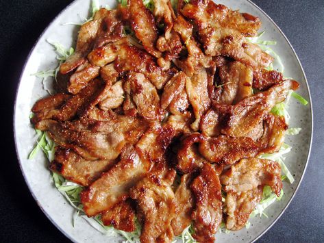 Ginger Fried Pork, Asian Recipes Pork, Pork Ginger Recipes, Japanese Ginger Pork, Pork Japanese Recipe, Ginger Pork Recipes, Pork Sukiyaki Recipe, Japanese Pork Recipes, Pork Shogayaki