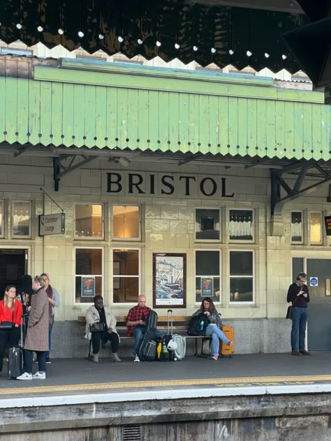 Bristol Aesthetic Fashion, Bristol University Aesthetic, Bristol Aesthetic, Summer In England, European University, University Inspiration, University Of Bristol, 2024 Diary, Bristol London