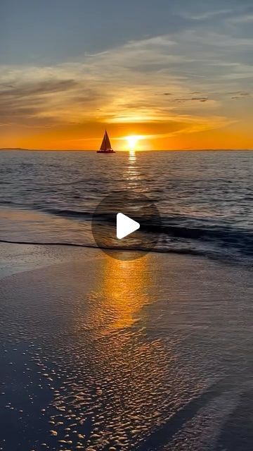 Coastal ✌️Vibes on Instagram: "Sailing off into a wonderful sunset! 🌞

All credit goes to @sanddollarimages 🫶💛

Follow @coastlvibes for more content like this 🧘🏻‍♀️❤️

#sparklingsands #turksandcaicos #sunset #ocean #sunsetlovers #coastalliving" Sunset Ocean, Coastal Vibes, Turks And Caicos, Coastal Living, Sailing, Wonder, Water, On Instagram, Instagram