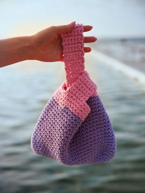 Free Crochet Patterns Knot Crochet Bag, Japanese Knot, Knot Bag, Stitch Fit, Beginner Crochet, Gifts For New Mums, Knitting Kits, Crochet Kit, Bag Crochet