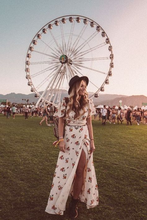 50 Best Coachella Outfits To Wear in 2023 Mode Coachella, Coachella Inspired Outfits, Moda Coachella, Best Coachella Outfits, Coachella Theme, Bohemian Coachella, Cochella Outfits, Coachella Outfits, Coachella Inspiration