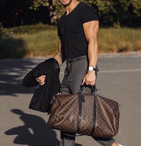 Bag Shoot, Luxury Travel Bag, Black Suit Men, Mens Bags Fashion, Classy Men, Street Swag, Mens Travel Bag, Luxury Lifestyle Dreams, Louis Vuitton Men