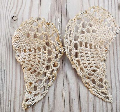 upcycled doily angel wings ornament Easy Crochet Ornaments, Doily Angel, Cookie Crochet, Wing Ornament, Angel Wings Ornament, Map Heart, Diy Angel Wings, Doily Art, Angel Wing Ornaments