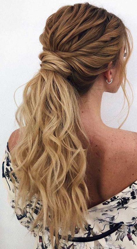 No fuss updo! No need to go all out this Valentine’s Day and do some crazy-complicated hairstyle. these gorgeous ponytail hairstyles are also perfect... Up Ponytail, Wedding Ponytail Hairstyles, Fancy Ponytail, Wedding Ponytail, Bridemaids Hairstyles, Pageant Hair, Ponytail Updo, Hairstyles Prom, Ponytail Hairstyle