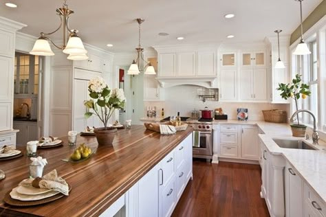 Green Kitchen Walls, Wood Island, Wood Counter, Wood Countertops, Kitchen Paint, Green Kitchen, Traditional Kitchen, Kitchen Remodel Idea, Kitchen Makeover