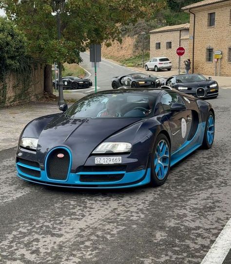 Bugatti Veyron Grand Sport Vitesse, Ka Chow, Tmax Yamaha, Deez Nuts, Bugatti Veyron, Super Sport, Beautiful Cars, Super Cars, Bugatti