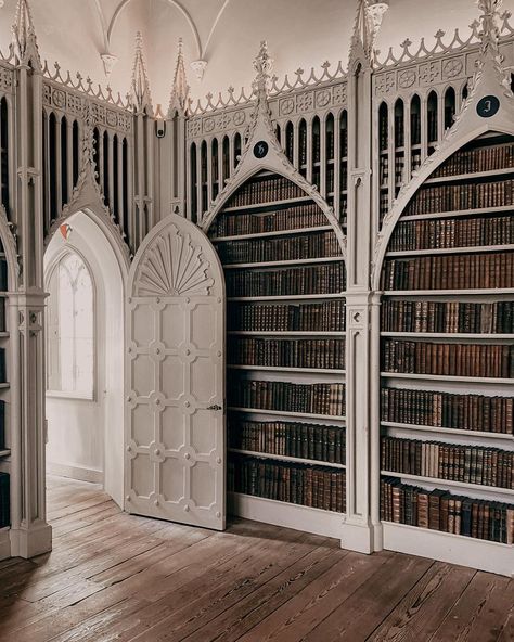 Credit: danielapardor/ig Modern Gothic House, Cathedral House, Gothic Modern House, Modern Gothic Home, Strawberry Hill House, Castle Interior, Proper English, English Library, Strawberry Hill