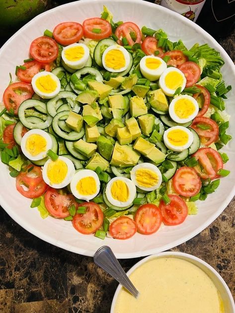 Bachelorette Food, Homemade Vinaigrette, Fitness Healthy Lifestyle, Fresh Salad Recipes, Vegetarian Fast Food, Feel Good Food, Health Dinner, Healthy Food Motivation, Health Dinner Recipes