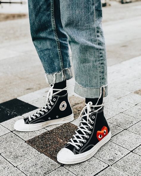 Comme des Garçons x Converse Converse Haute, Baskets Converse, Cdg Play, Converse Outfits, Converse Style, Outfits With Converse, Skateboarder, Puma Sneakers, Converse Sneakers