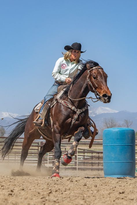 Horses Barrel Racing, Barrel Racing Aesthetic, Barrel Racing Photos, Horse Barrel Racing, Cowboy Wisdom, Racing Aesthetic, Dressage Competition, Fallon Taylor, Horse Quotes Funny