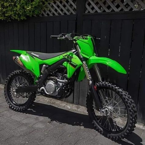 Kawasaki Dirt Bikes Wallpapers, Kawasaki Dirt Bikes, Yamaha Dirt Bikes, Kawasaki Kx 250, Ama Supercross, Honda Dirt Bike, Moto Scrambler, Trail Bike, Cool Dirt Bikes