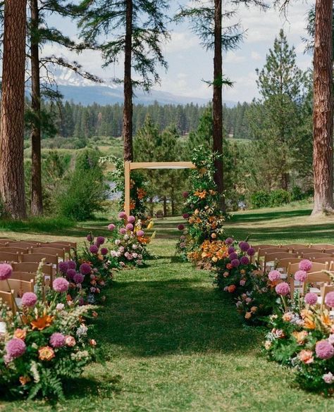 Style Me Pretty | This forest wedding in Oregon was both playful and modern, incorporating lots of color and wood texture! Tag a bestie who needs to see this… | Instagram Wedding With Colorful Flowers, Outdoor Forest Wedding, Wedding In The Forest, Playful Wedding, Oregon Summer, Dream Wedding Venues, Plan My Wedding, Future Wedding Plans, Wildflower Wedding