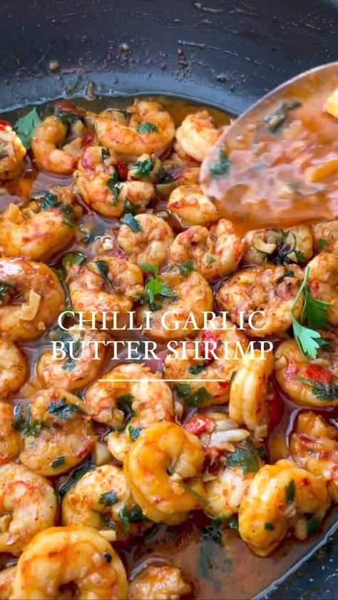 @seafood_network • Chili 🌶️ Garlic 🧄 Butter 🧈 Shrimp 🍤 Juicy, buttery, CHILLI GARLIC SHRIMP! Quick a... • Threads Garlic Butter Shrimp, Butter Shrimp, Seafood Appetizers, Shrimp Recipes Easy, Pescatarian Recipes, Clam Chowder, Garlic Butter, Seafood Dishes, Cafe Food