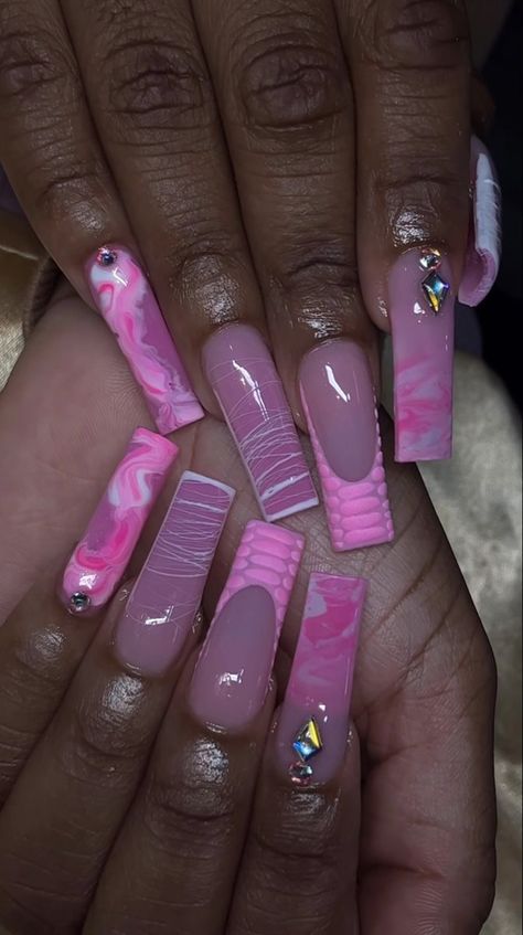 Bratz Inspired Nails, Bratz Nails Design, Bratz Nails, Exotic Nail Designs, Future Nails, Cute Pink Nails, Tapered Square Nails, Hard Nails, Colored Acrylic Nails