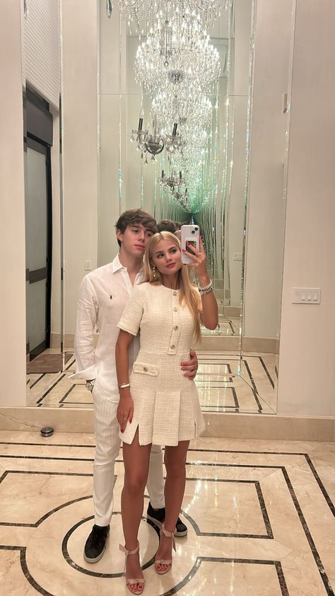 White Couple Outfits, Couple Outfits Matching, White Dress Outfit, Outfit Elegantes, Happy Wife Happy Life, The Love Club, Asian Babies, Happy Wife, Boyfriend Goals