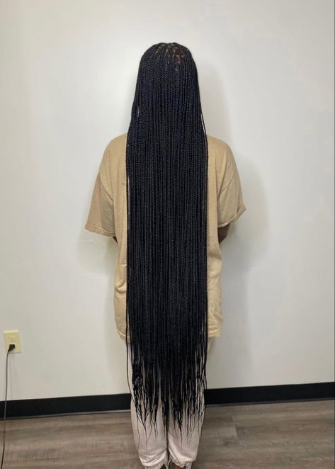 Long Knee Length Braids, Small Knotless Box Braids Knee Length, Knee Length Braids For Black Women, Knee Length Straight Back Braids, Long Knee Length Knotless Braids, Small Knotless Knee Length, Smedium Knotless Box Braids Thigh Length, Floor Length Box Braids, Knotless Box Braids Knee Length