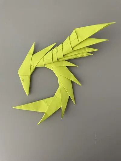 Origami Dragon Claws/Wreath/Dragon/Snake : 8 Steps - Instructables Origami Snake, Dragon Claws, Basic Origami, Make A Dragon, Dragon Snake, Origami Dragon, Dragon Claw, The Claw, Dragon Head