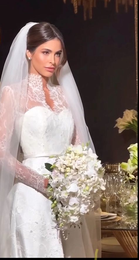 Kate Bock Wedding Dress, Timeless Winter Wedding Dress, Long Sleeve Applique Wedding Dress, Kate Middleton Style Wedding Dress, Classic Bride Look, High Neckline Wedding Dress With Sleeves, Kate Middleton Inspired Wedding Dress, Alonoku Wedding Dress, Long Sleeve Classy Wedding Dress