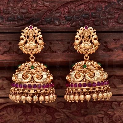 Temple Earrings, Temple Jewellery Earrings, Jhumka Designs, Gold Earrings Indian, Jewellery Board, Gold Jhumka Earrings, Gold Jewels Design, New Gold Jewellery Designs, Gold Earrings Models