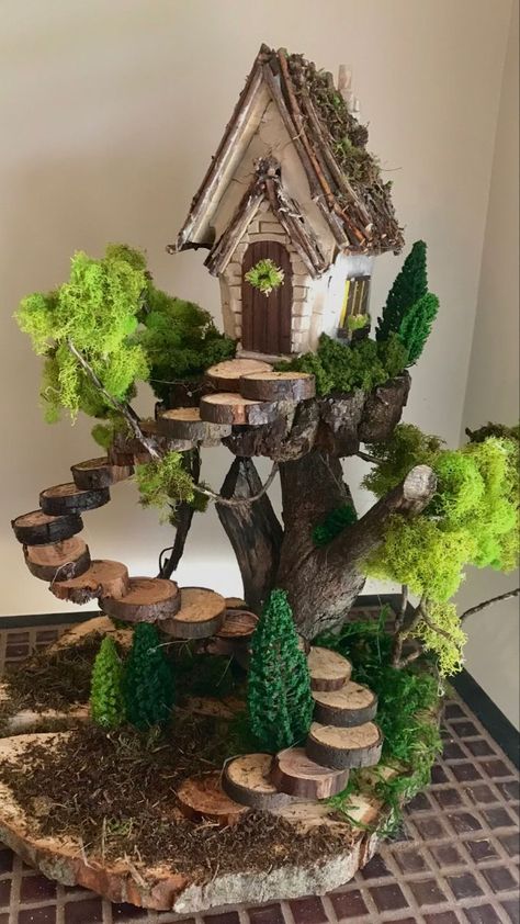 Fairy Garden Pots, Fairy Tree Houses, Fairy House Crafts, Fairy House Diy, Fairy Garden Designs, Fairy Garden Crafts, African Sculptures, Fairy Tree, Fairy Crafts