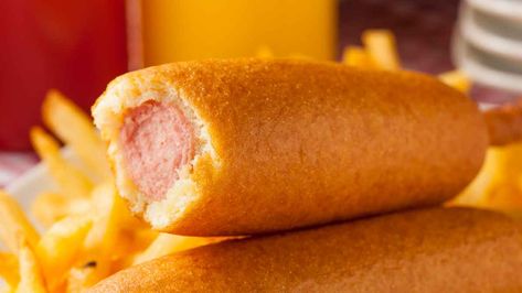 Jiffy Corn Dogs, Hot Dog Appetizers, Corndog Recipe, King Of Queens, Corn Dog, Hot Dog Recipes, Fair Food Recipes, Corn Dogs, Dog Recipes