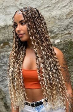 Goddess Braids Blonde Highlights, Goddess Braids With Blonde, Colorful Braids For Kids, Ways To Style Box Braids, Boho Goddess Braids, Hairstyle African, Trendy Braided Hairstyles, Style Box Braids, Hairstyles Y2k