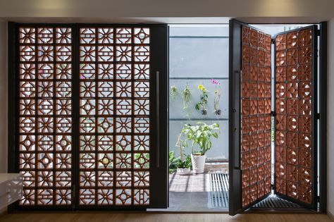 Breeze Block Wall, Terracotta Floor, Entrance Gates Design, Terracotta Wall, House Gallery, House Gate Design, Pond Design, Natural Clay, Partition Design