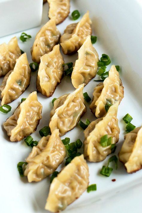 Korean Dumplings, Wonton Wrapper Recipes, Asian Dumplings, Dumpling Recipes, Pork Dumplings, Oh Sweet Basil, Asian Spices, Wonton Recipes, Pork Dumpling